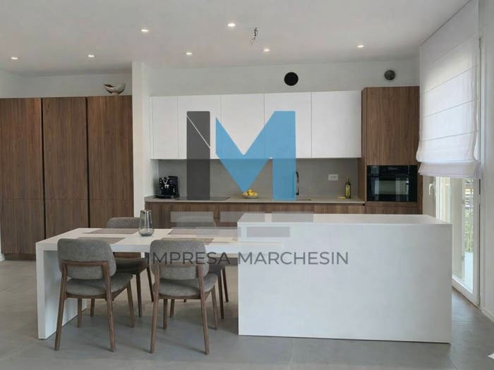 Appartamento quadrilocale in vendita in Via Monsignor Vincenzo Milani, Centro, Istrana