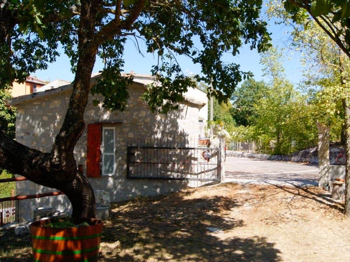 Casa quadrilocale in vendita in Via San Nicola, Roccasicura