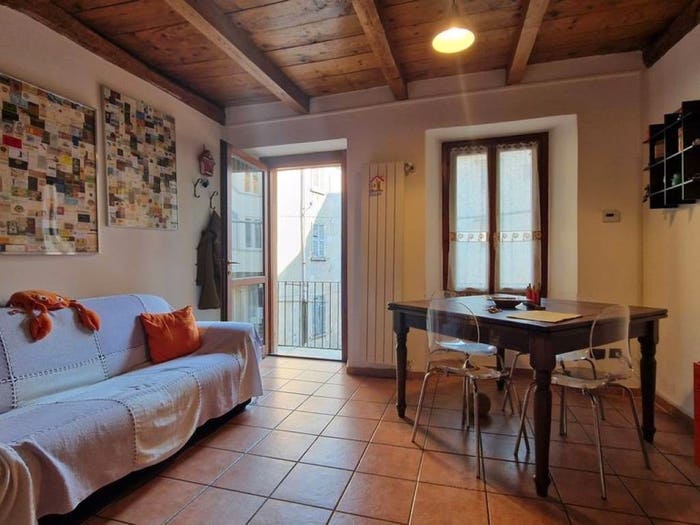 Appartamento bilocale in vendita in Via Alessandro Manzoni, Centro, Omegna