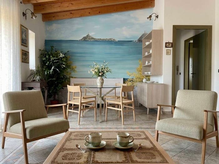 Appartamento con 6 locali in vendita in Piazza Francesco Paolo Ingrao, Marina, Cagliari