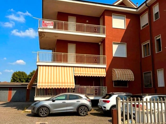 Appartamento quadrilocale in vendita in Via Martiri della Liberazione, Centro, Narzole