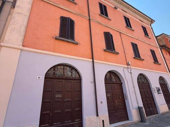 Appartamento trilocale in vendita in Piazza della Repubblica, Centro, Castel del Rio