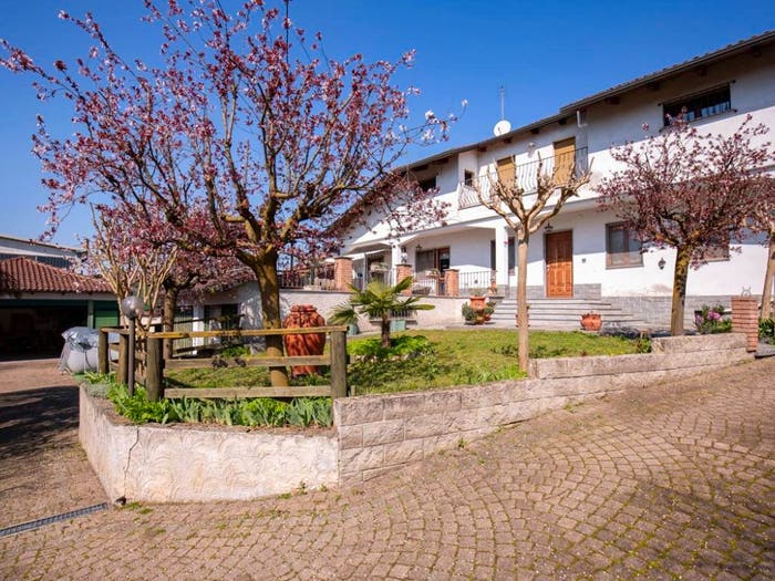 Casa con 6 locali in vendita in Vicolo San Pietro, Cambiano