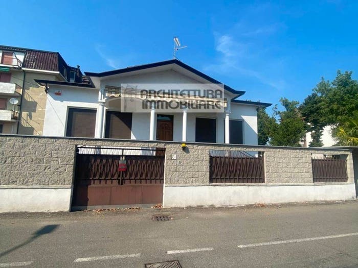 Casa con 5 locali in vendita in VIA MASCAGNI, Centro, Garlasco