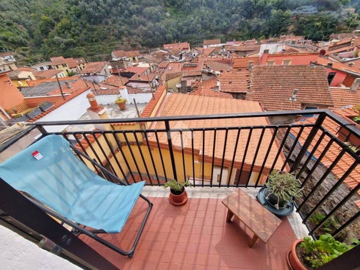 Appartamento quadrilocale in vendita in Via Magenta, Centro, Badalucco