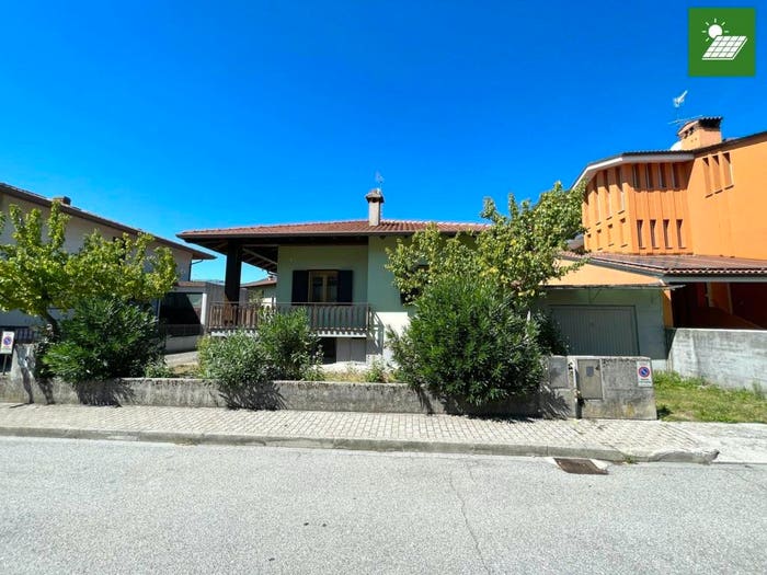 Casa con 5 locali in vendita in Via Batterie, Centro, Osoppo