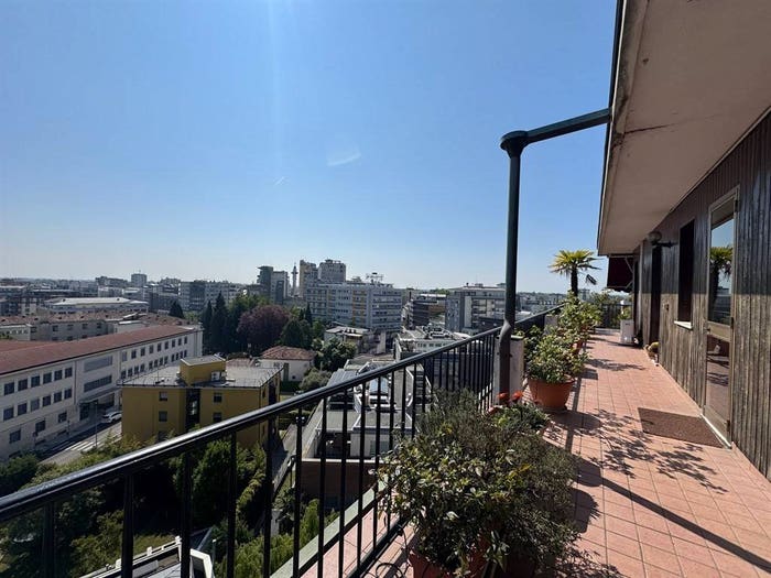 Casa con 6 locali in vendita in San Valentino Ospedale, Pordenone