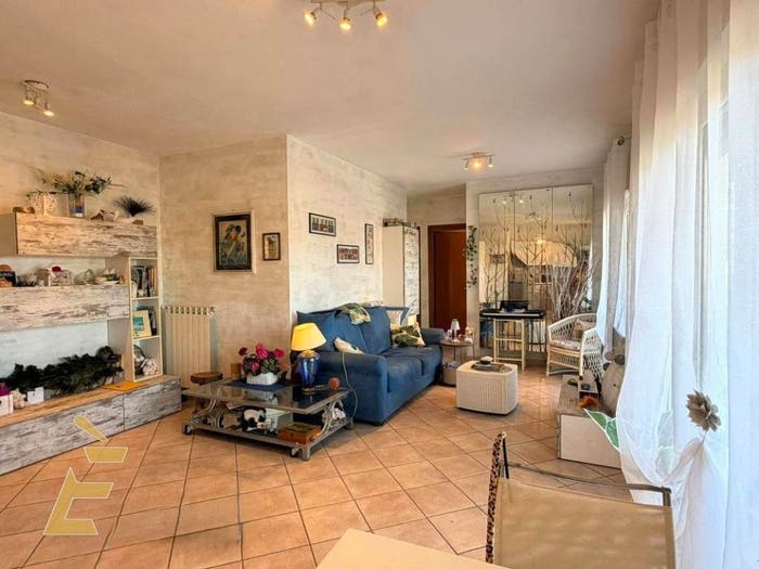 Appartamento bilocale in vendita in Piazza Sant'Anna, Ponserico Cretarossa, Nettuno