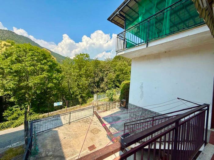 Casa quadrilocale in vendita in Borgata Monastero Sotto, Monastero di Lanzo