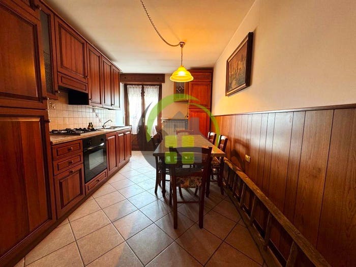Casa trilocale in vendita in Centro, Gandino
