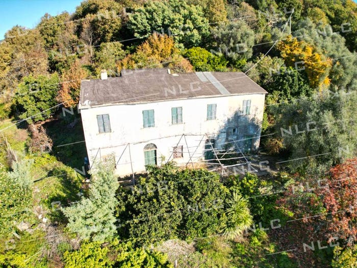 Casa con 6 locali in vendita in Strada Provinciale di Santa Giulia, Lavagna