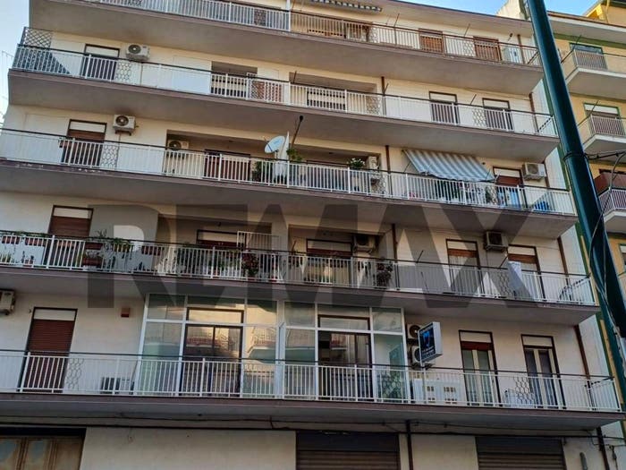 Appartamento con 6 locali in vendita in Via G Licausi, Favara