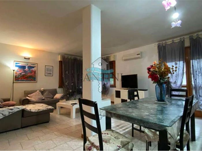 Casa con 6 locali in vendita in Via Pio La Torre No Number, Castiglione Villa Inferno Montaletto, Cervia