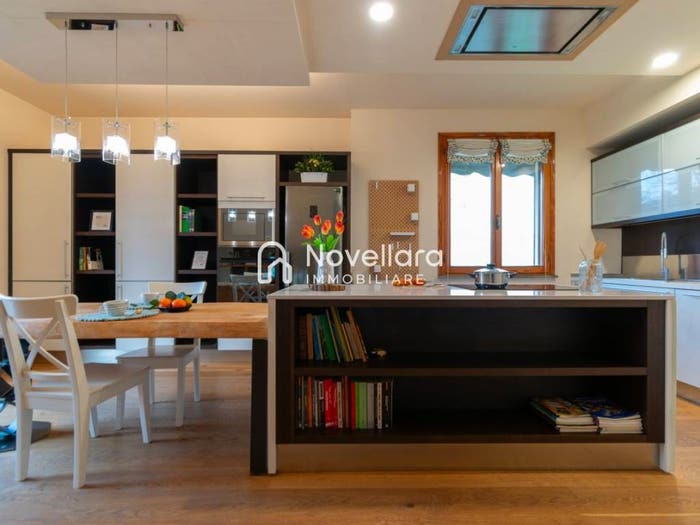 Casa con 5 locali in vendita in Corso Giuseppe Garibaldi, Centro, Novellara