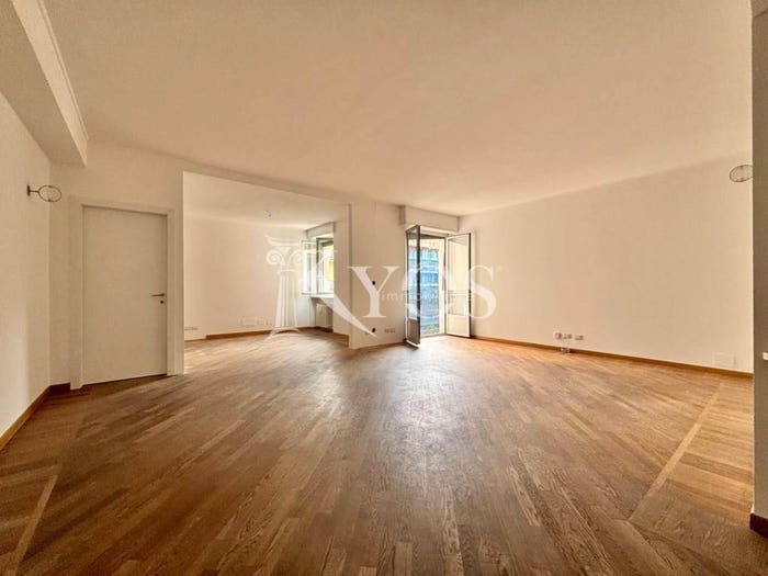 Appartamento quadrilocale in vendita in Via Gaetano Previati, Amendola Buonarroti, Milano