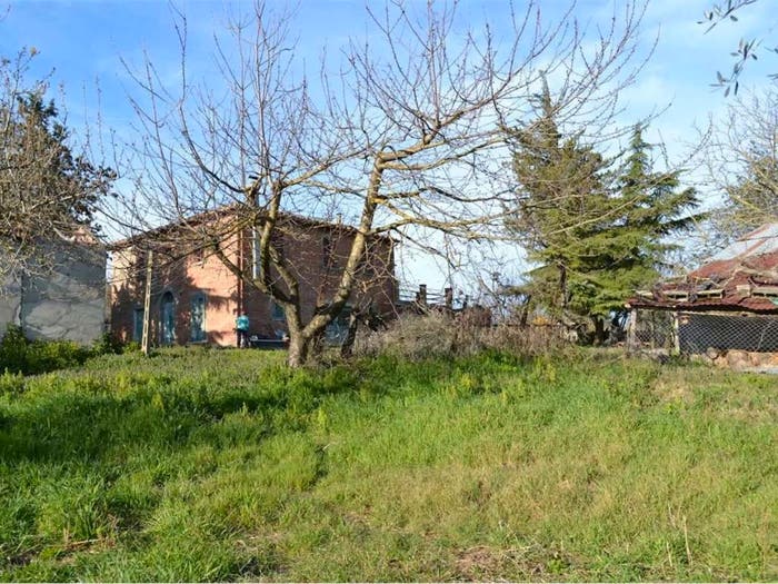 Casa con 6 locali in vendita in Località Montecchio Del Loto, Cortona
