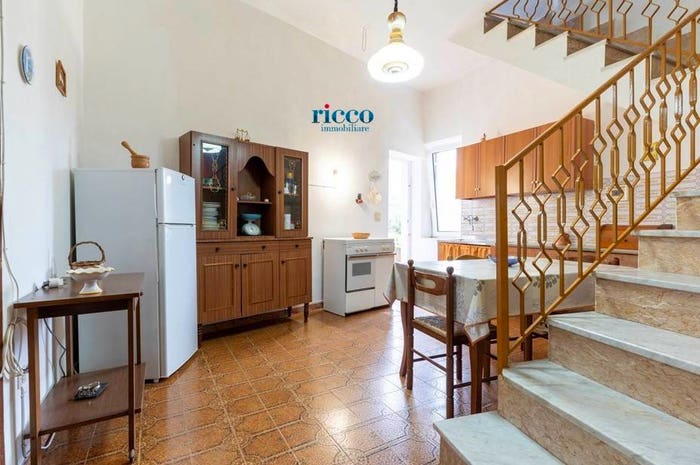 Appartamento trilocale in vendita in Via Padre Vincenzo Jervasi, Licusati, Camerota