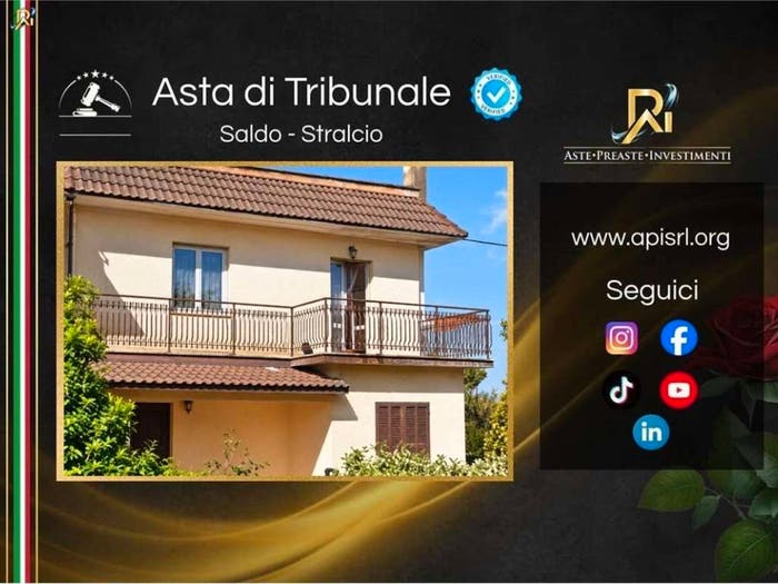 Casa con 6 locali in vendita in Via Valle Carniera, Vallelata Fossignano, Aprilia