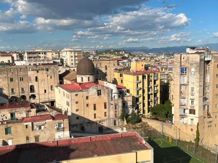Appartamento quadrilocale in vendita in Corso Vittorio Emanuele, Piazza Canneto Salvator Rosa, Napoli