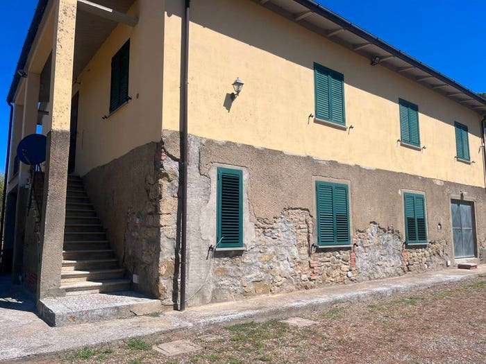 Casa con 6 locali in vendita in Strada Comunale di Ristradella, Puliciano, Arezzo
