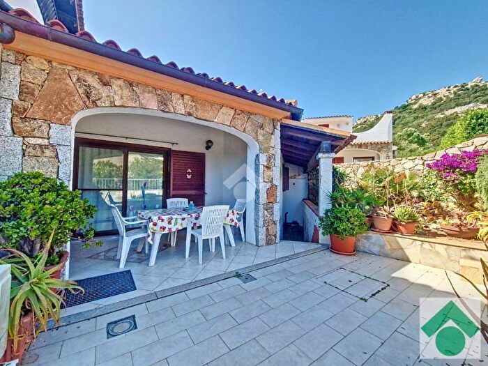 Casa trilocale in vendita in Via Vaccileddi, Vaccileddi, Loiri Porto San Paolo