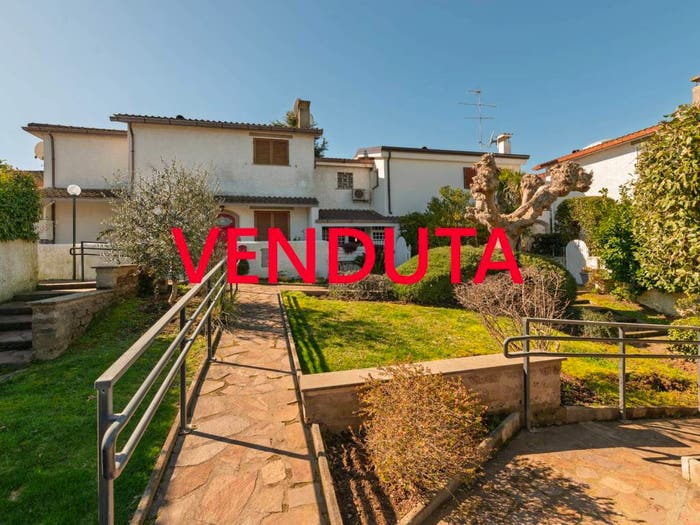 Casa trilocale in vendita in Largo dell'Olgiata, Olgiata, Roma