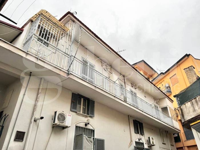 Appartamento quadrilocale in vendita in Vico Luigi Piscopo, Arzano