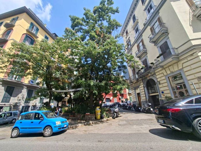Appartamento monolocale in vendita in Via Torrione San Martino, Vomero, Napoli