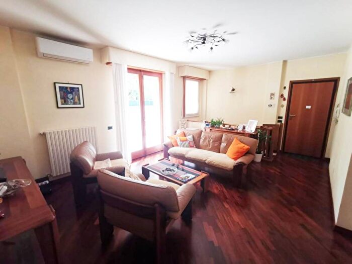 Appartamento quadrilocale in vendita in Via Marco Minghetti, Pantano, Pesaro