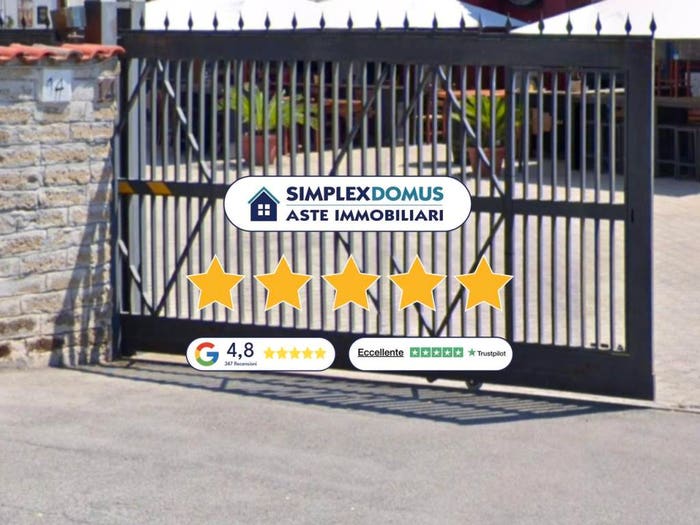 Appartamento con 6 locali in vendita in Via Capo D Acqua, Semicentro, Marino