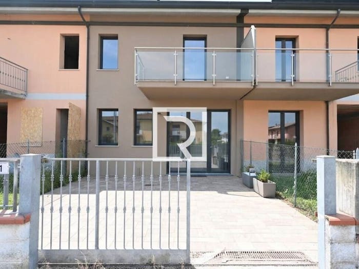Casa con 6 locali in vendita in VIA XX SETTEMBRE, Savarna, Ravenna