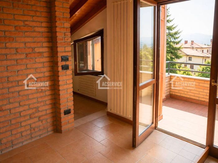 Casa con 6 locali in vendita in Via San Francesco d'Assisi, Centro, Rovato