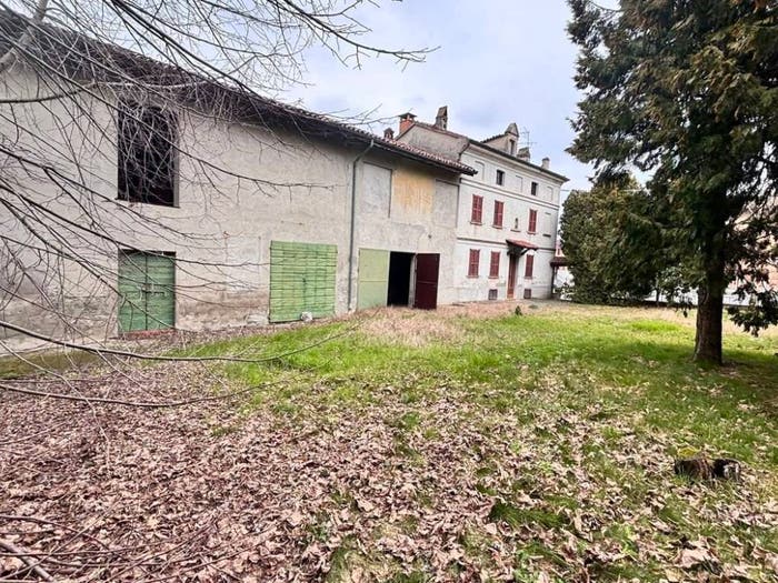 Casa con 6 locali in vendita in Cascina Vecchia, Zenevredo