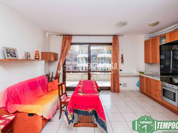 Appartamento trilocale in vendita in Via Carlo Mazzola, Mezzate, Peschiera Borromeo