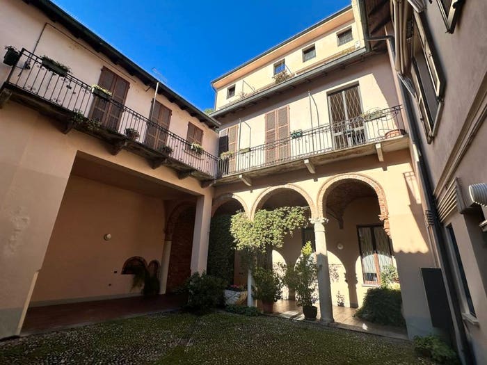 Appartamento con 5 locali in vendita in Via Ala Ponzone, Centro, Cremona