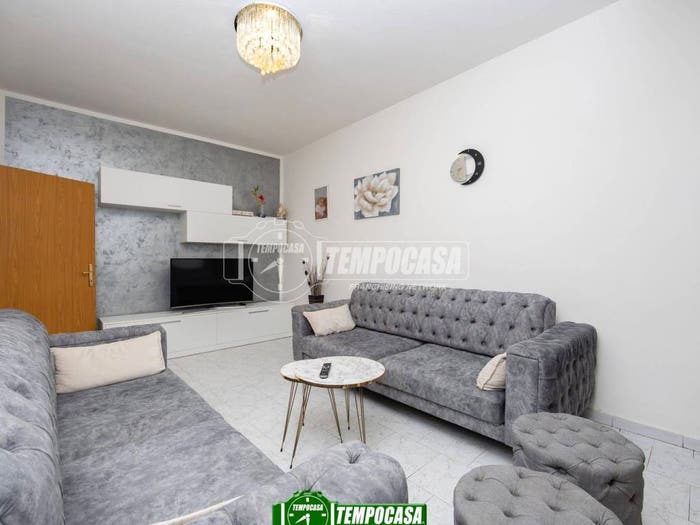 Appartamento trilocale in vendita in Via Pradella, Centro, Capriate San Gervasio