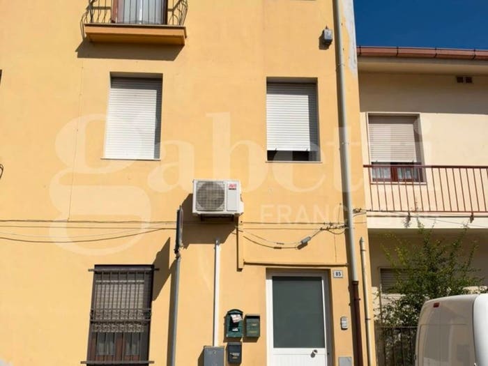 Appartamento bilocale in vendita in VIA UMBRIA, Centro, Oristano