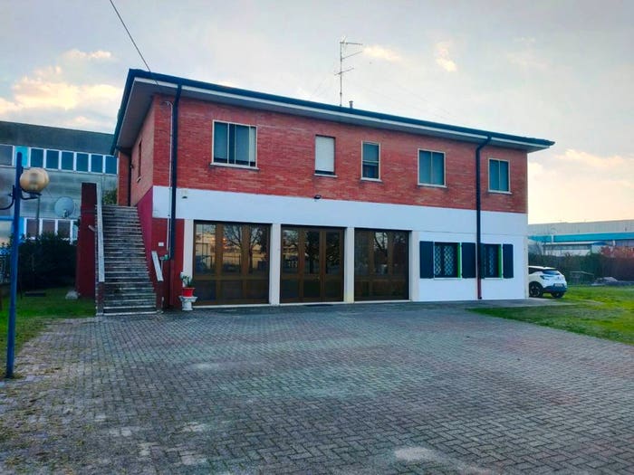 Casa con 6 locali in vendita in Via Eridania, Santa Maria Maddalena, Occhiobello