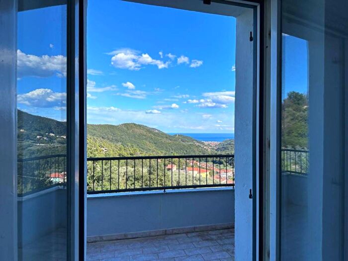 Appartamento quadrilocale in vendita in Via Villetta, San Lorenzo, Giustenice