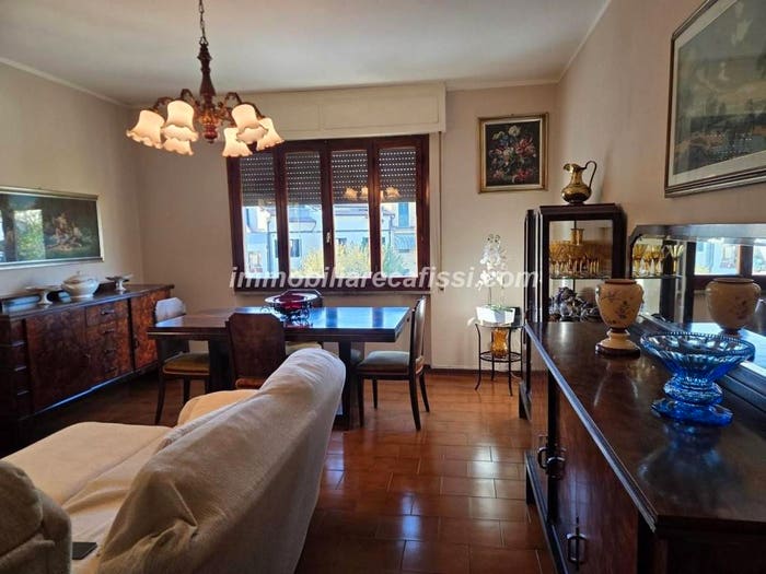 Casa con 5 locali in vendita in Via Vittorio Emanuele II, Centro, Poggio a Caiano