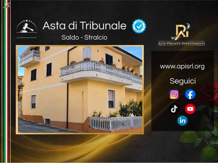 Casa con 6 locali in vendita in Via Mariano IV, Alà dei Sardi