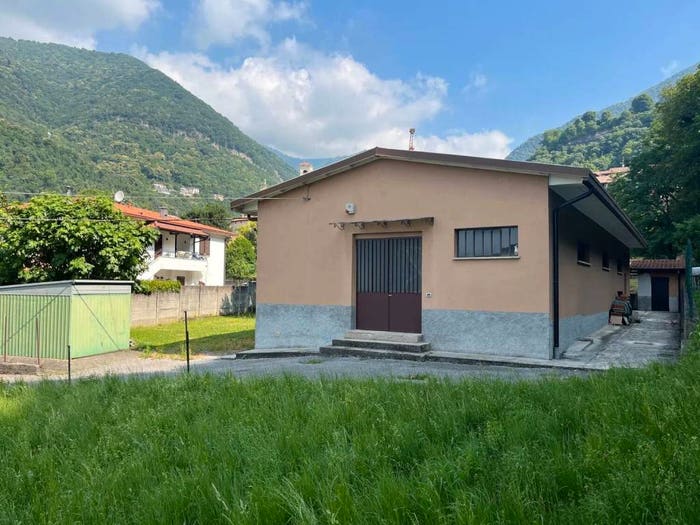 Casa trilocale in vendita in Via Fiume No Number, Centro, Ponte Lambro