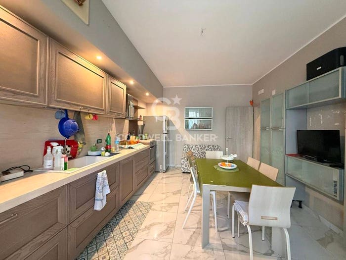 Casa con 6 locali in vendita in Via Ricciardolo Cerasa, Francofonte