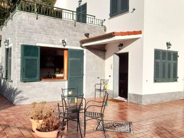 Casa con 6 locali in vendita in Località Caperana Case Sparse, Caperana, Chiavari