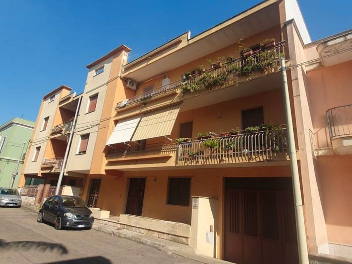 Appartamento con 5 locali in vendita in Via Torino, Centro, Parabita
