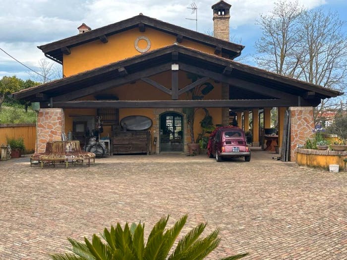 Casa con 6 locali in vendita in Via di Casalotti, Casalotti, Roma