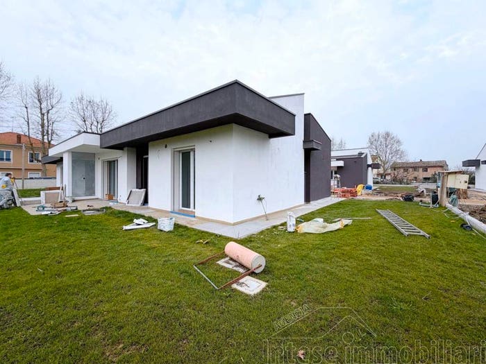 Casa quadrilocale in vendita in Castiglione Villa Inferno Montaletto, Cervia