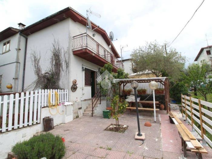 Appartamento trilocale in vendita in Viale Roma, Centro, Poggio Nativo