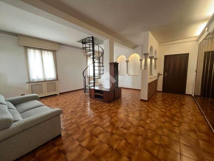 Appartamento con 5 locali in vendita in Via XXV Aprile, Centro, Nogara
