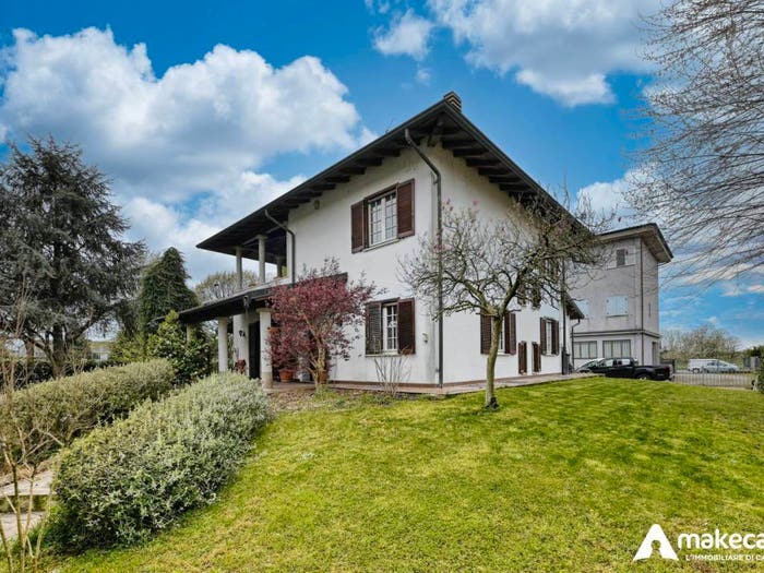 Casa quadrilocale in vendita in Via Piemonte, Vizzolo Predabissi